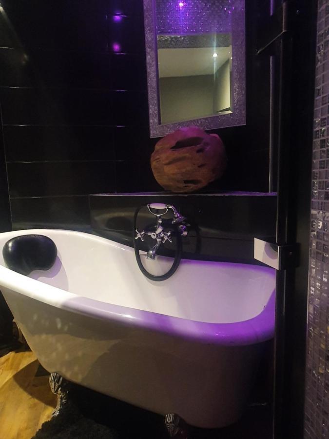 Le K: Upscale Seaside Apartment with Japanese Toilet Marseille Exterior photo